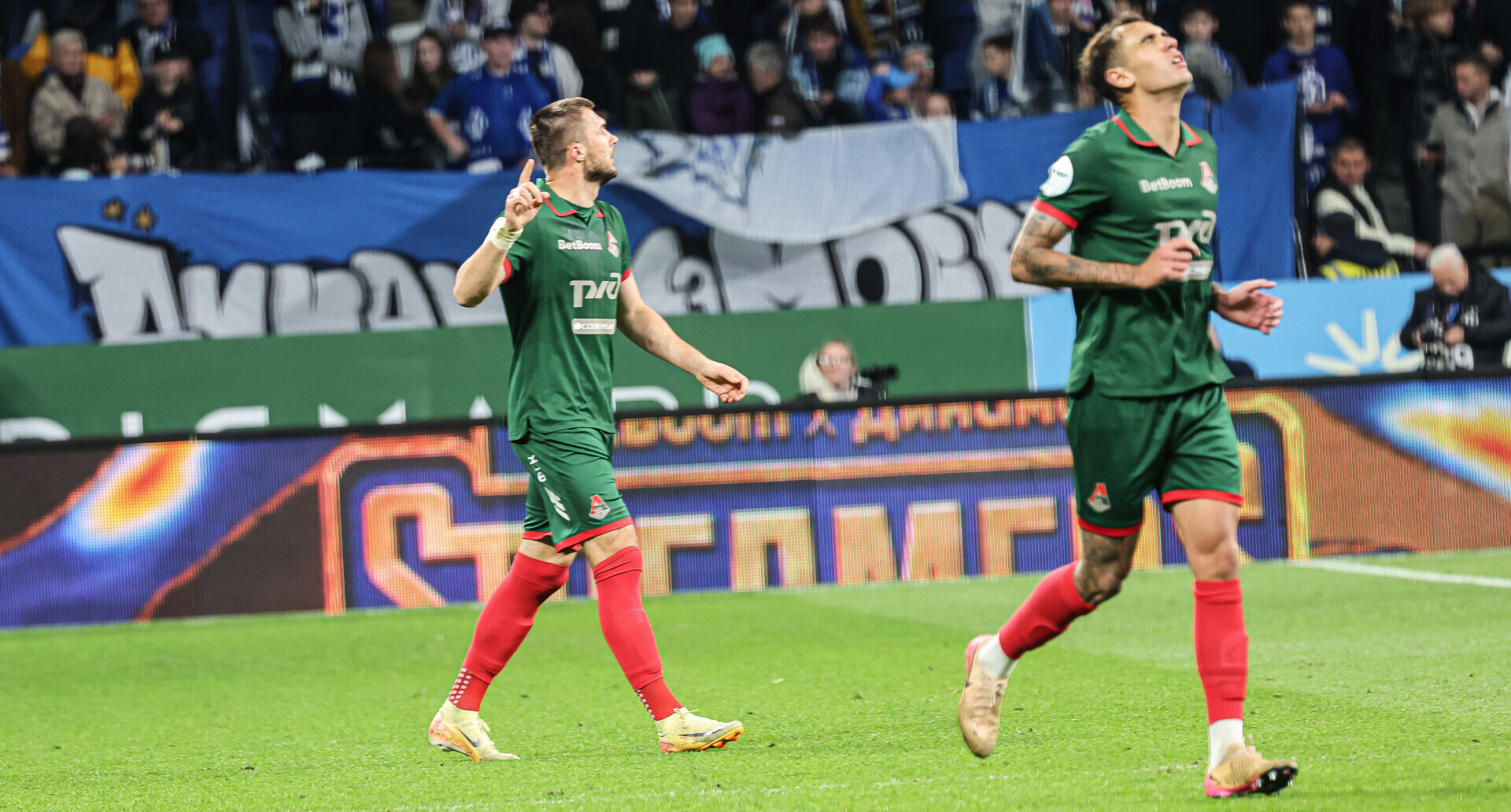 «Динамо» (Москва) — «Локомотив» — 2:3. Комличенко на 68‑й минуте вывел гостей вперед в матче 11‑го тура МИР РПЛ. Видео